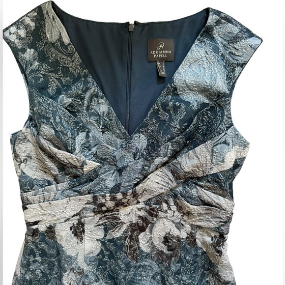 NWT Adrianna Papell Lilliana Floral Brocade Gown Size 8 Twilight Multi - Picture 5 of 8